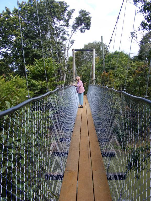 查姆胡观光园和小屋 Lake Eacham 外观 照片