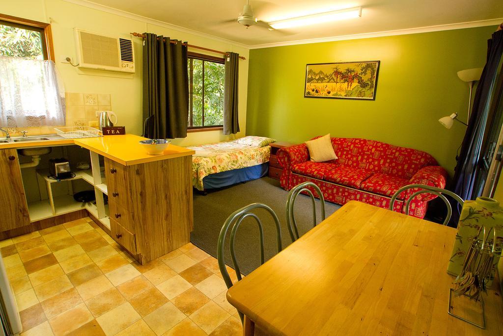 查姆胡观光园和小屋 Lake Eacham 客房 照片
