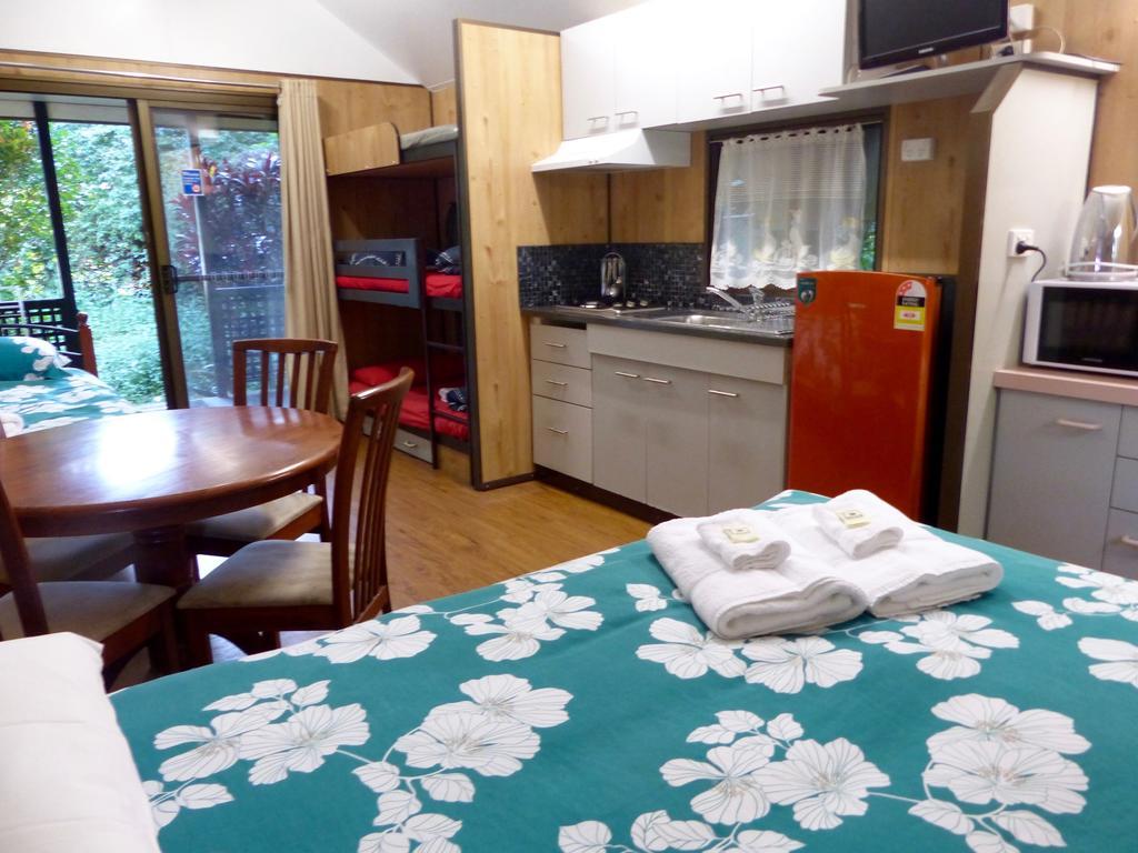 查姆胡观光园和小屋 Lake Eacham 外观 照片