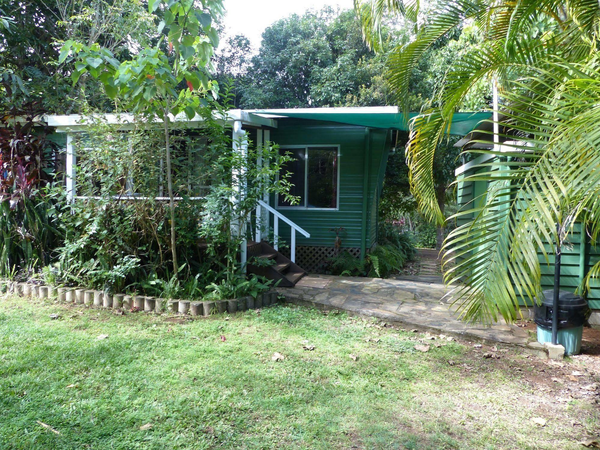查姆胡观光园和小屋 Lake Eacham 外观 照片