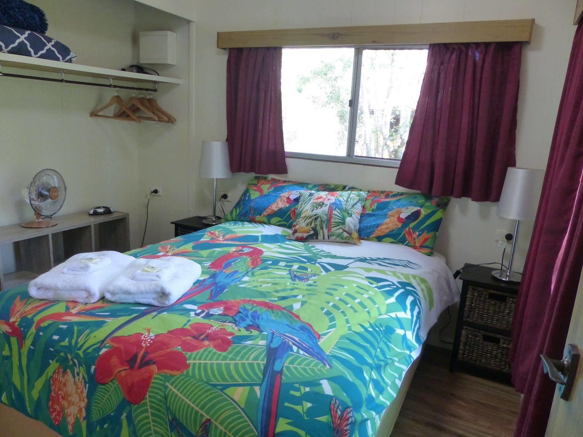 查姆胡观光园和小屋 Lake Eacham 外观 照片