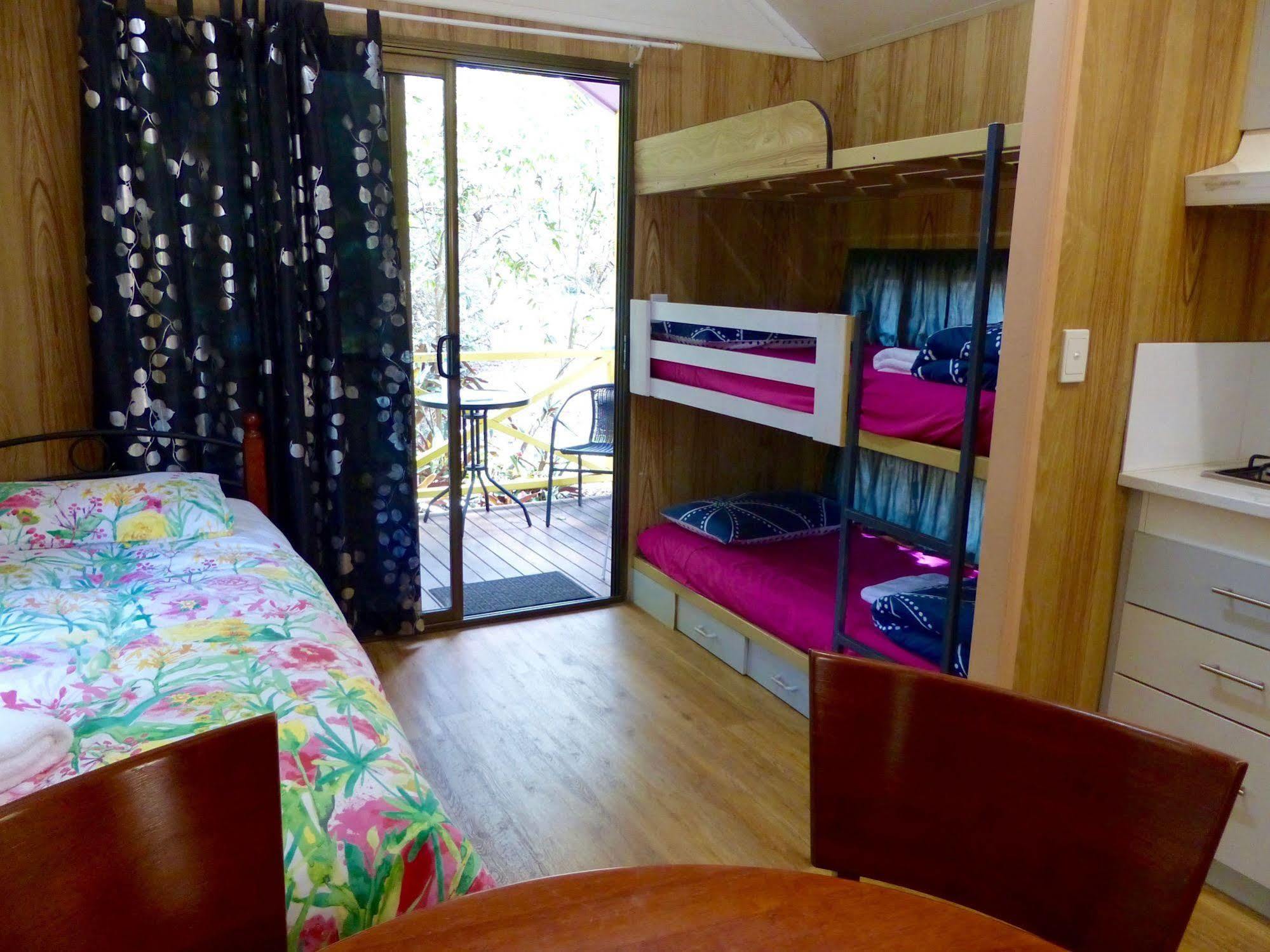 查姆胡观光园和小屋 Lake Eacham 外观 照片