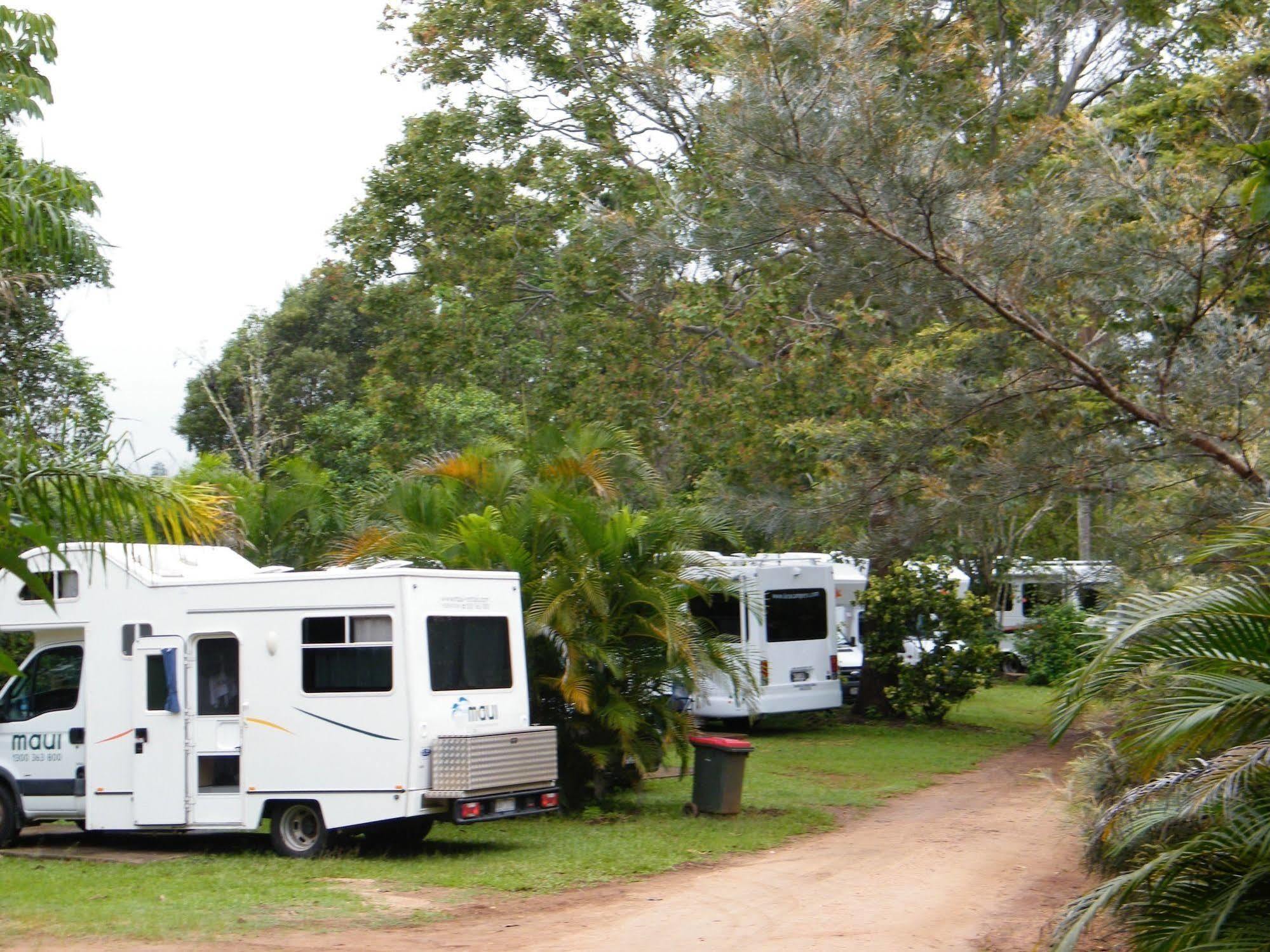 查姆胡观光园和小屋 Lake Eacham 外观 照片